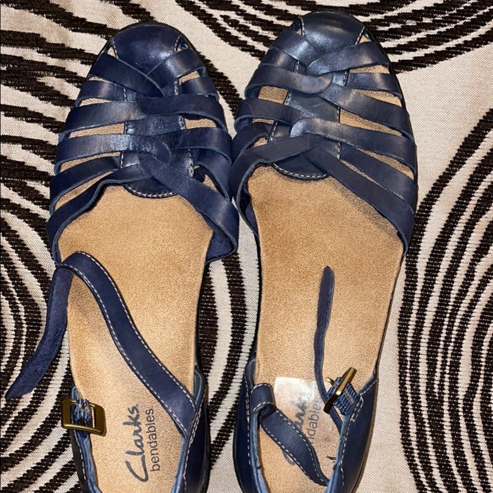 Clarks Bendable Strappy Sandals Navy Blue Leather